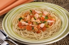  Spaghetti ao Azeite com Salmo e Abobrinha