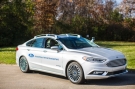 FORD FUSION HYBRID AUTNOMO